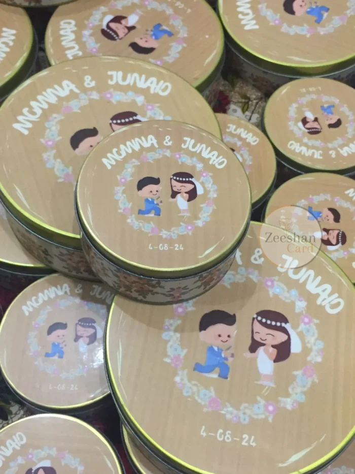 Couple Clipart Tin Box