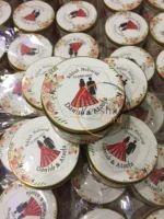 Couple Printed Bid Box With Maroon Dress