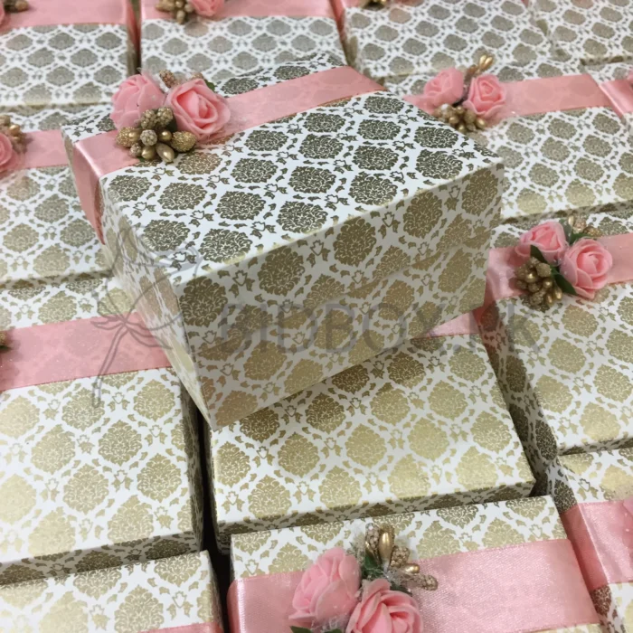 Jal Printed Card Bord Box With Flowers And Ribbon