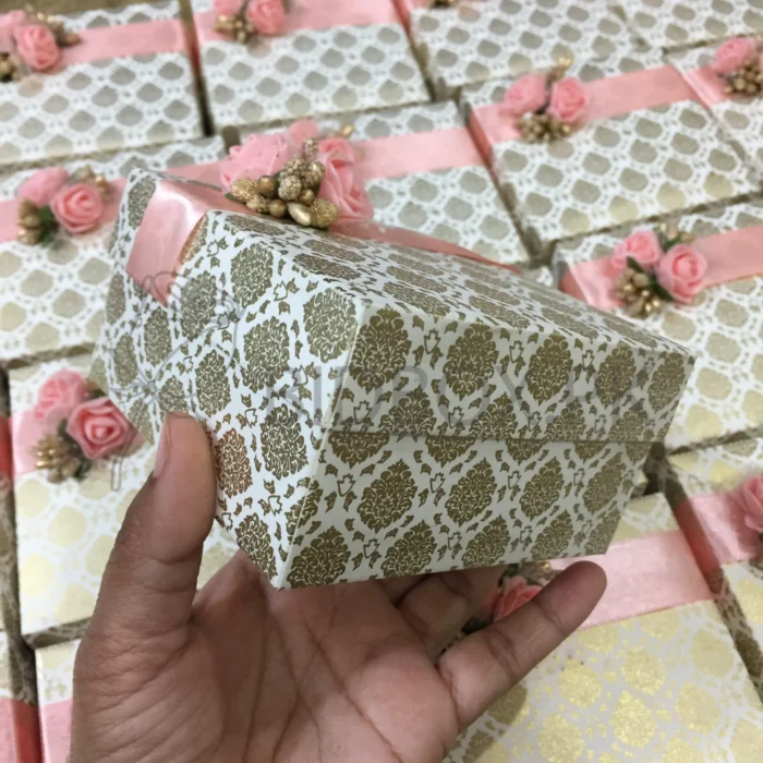 Jal Printed Card Bord Box With Flowers And Ribbon