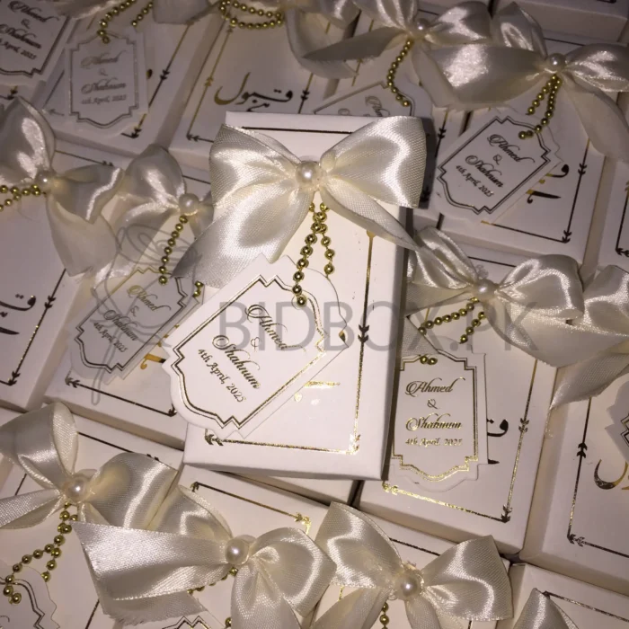 Foil Printing Favour Box With Tag