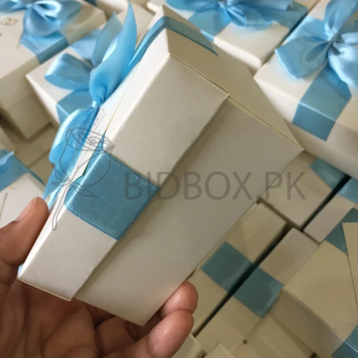 Ring Carmony Favour Box With Bow
