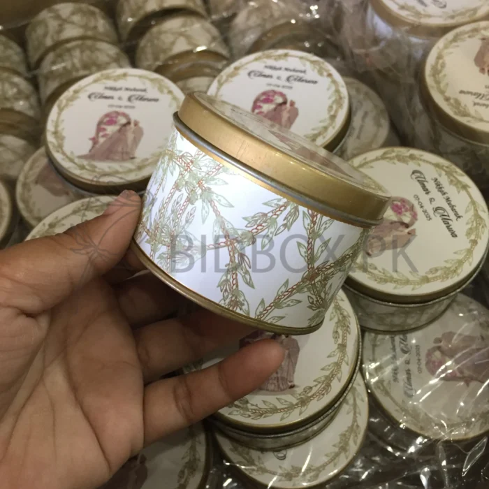 New Couple Printed Design Tin Box