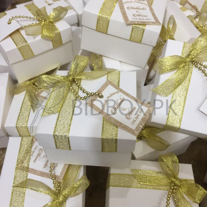 Zari Ribbon Box With Bow And Tag