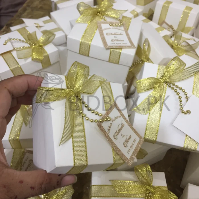 Zari Ribbon Box With Bow And Tag