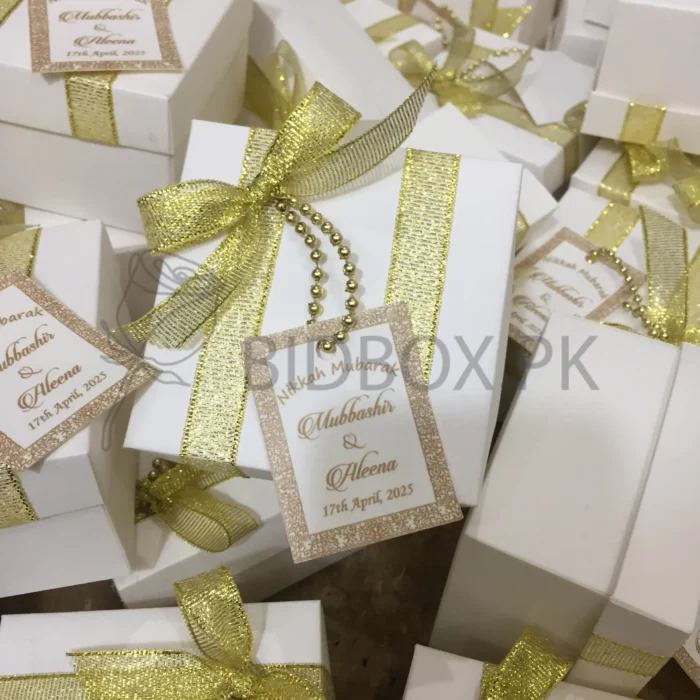 Zari Ribbon Box With Bow And Tag