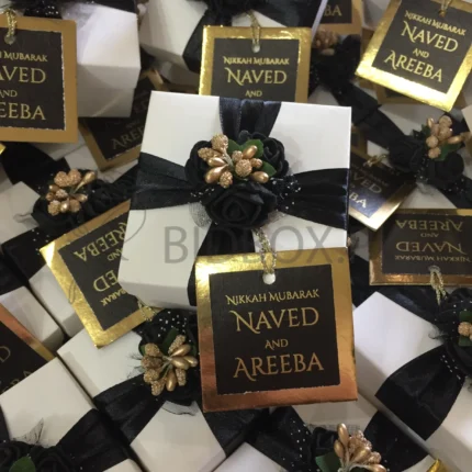 Black Flowers Card Bord Box With Ribbon And Tag
