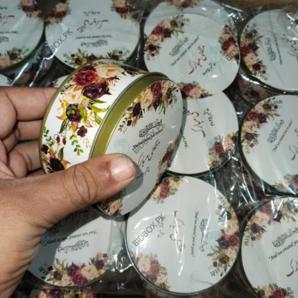 Engagement sweet tin box